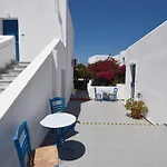 Ayeri פארוס