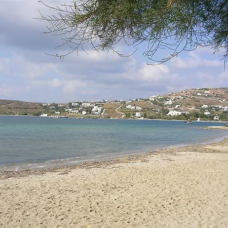 Ayeri פארוס