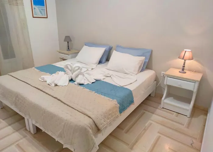 Ayeri Parikia (Paros)