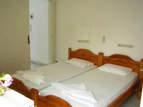 Ayeri Parikia (Paros)