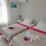 Hotel Ayeri