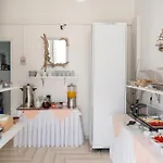 Hotel Ayeri