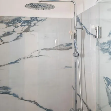 Ayeri Szálloda Párosz