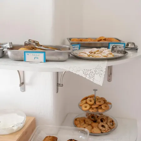 Ayeri Szálloda Párosz