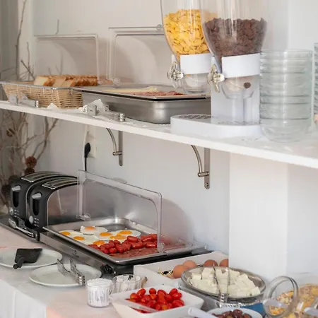 Szálloda Ayeri Párosz